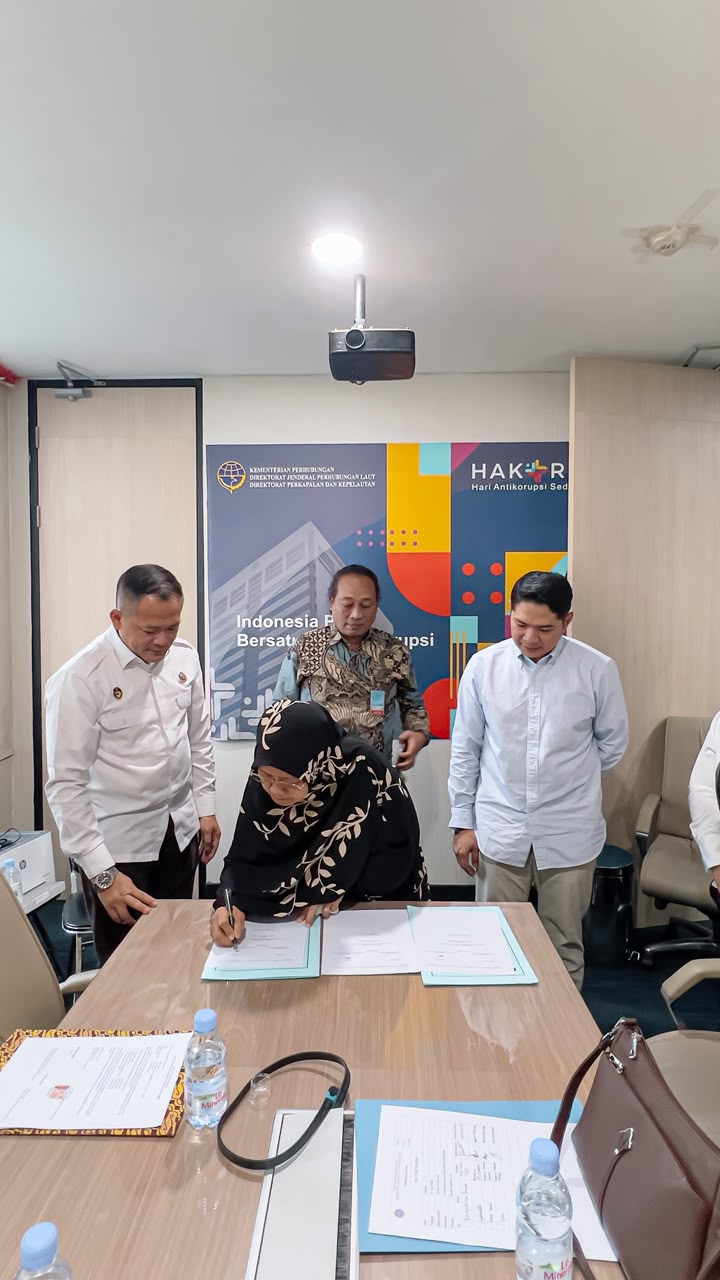 Kementerian Perhubungan Fasilitasi Penyerahan Santunan dan Asuransi kepada Ahli Waris ABK yang Hilang di Laut